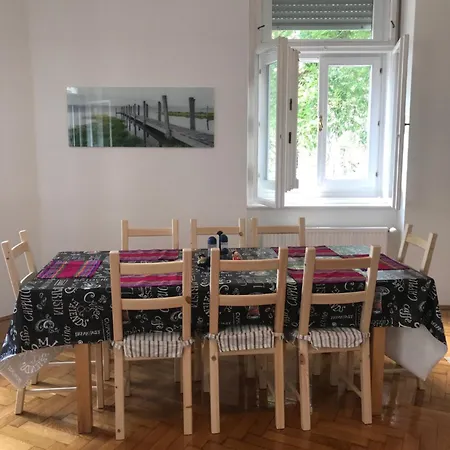 Apartment Lilians Modern In Historical Citycenter *