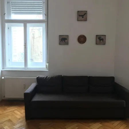 Lilians Modern In Historical Citycenter Apartment