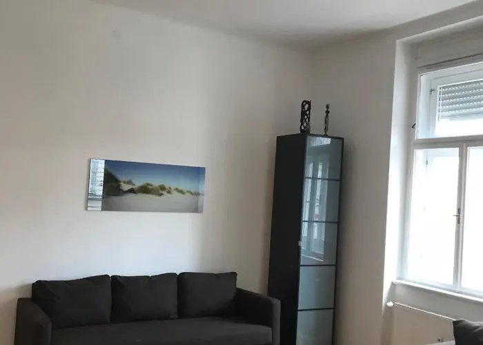 Lilians Modern In Historical Citycenter Apartment Graz