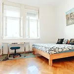 Lilians Modern In Historical Citycenter Apartment