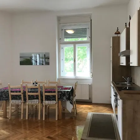 Lilians Modern In Historical Citycenter * Graz