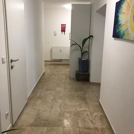 Lilians Modern In Historical Citycenter Apartman